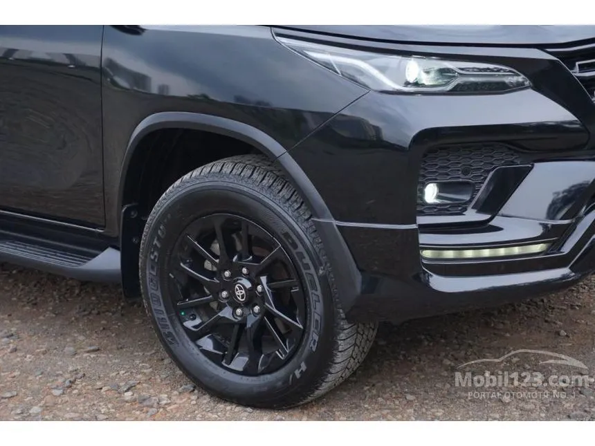 2022 Toyota Fortuner GR Sport 4X2 SUV