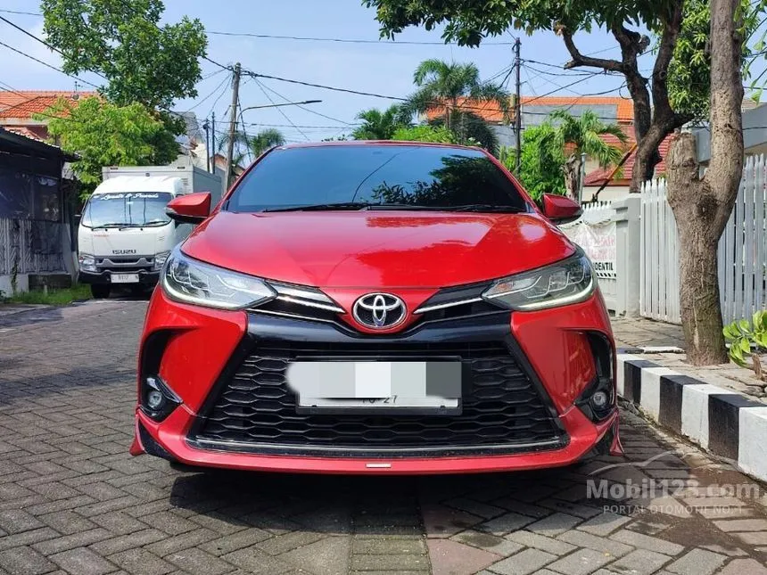 Jual Mobil Toyota Yaris 2022 S GR Sport 1.5 di Jawa Timur Manual Hatchback Merah Rp 220.000.004