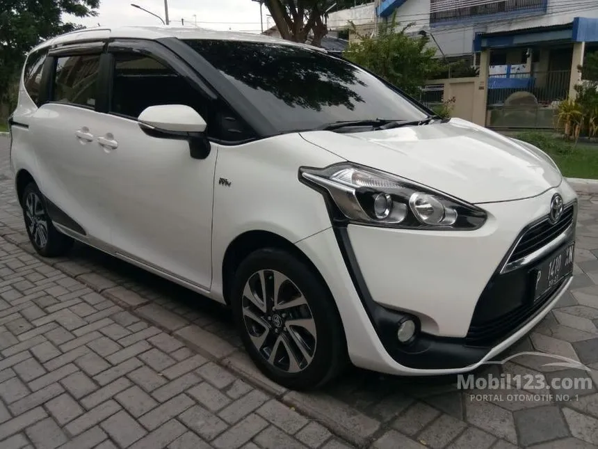 Jual Mobil Toyota Sienta 2017 V 1.5 di Jawa Timur Automatic MPV Putih Rp 170.000.000