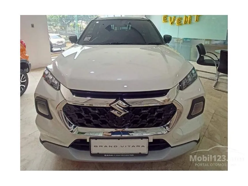 Jual Mobil Suzuki Grand Vitara 2024 MHEV GX Two Tone 1.5 di Banten Automatic SUV Putih Rp 332.000.000