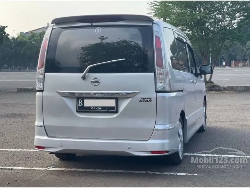 2013 Nissan Serena Highway Star MPV