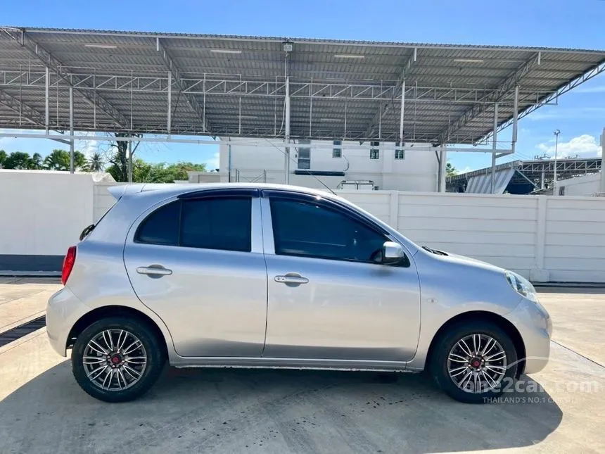 2015 Nissan MARCH EL Hatchback