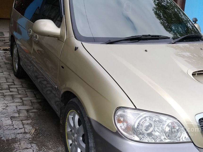 Jual Mobil KIA Carnival 2002 TD 2 9 di Jawa Timur 