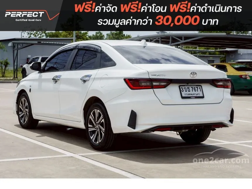 2022 Toyota Yaris Ativ Sport Sedan
