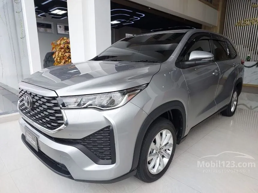 Jual Mobil Toyota Kijang Innova Zenix 2024 V 2.0 di Jawa Timur Automatic Wagon Silver Rp 465.000.000