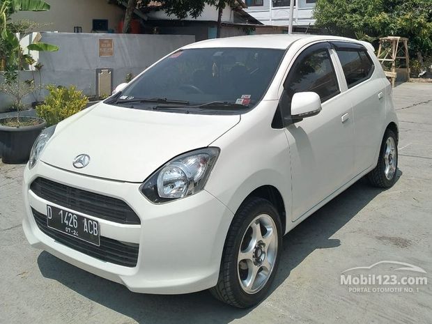 Daihatsu Mobil bekas dijual di Bandung Jawa-barat 