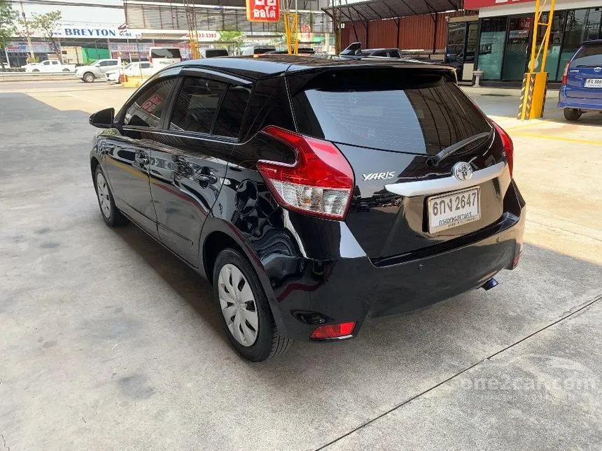 2017 Toyota YARIS E Hatchback