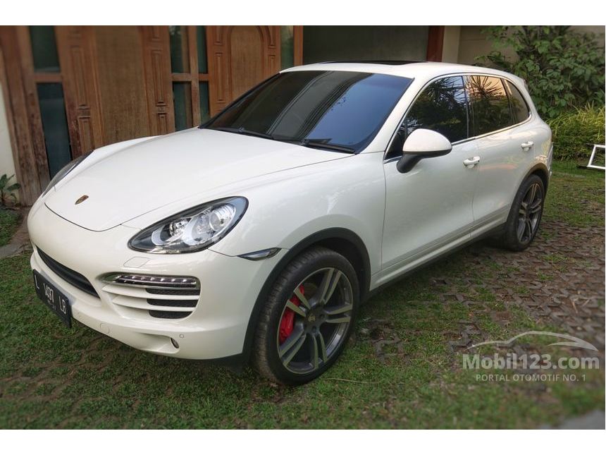 Jual Mobil Porsche Cayenne 2011 958 3.6 di Jawa Timur Automatic SUV