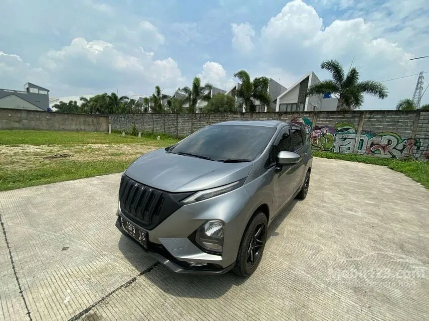 Jual Mobil Nissan Livina 2019 VE 1.5 di Jawa Barat Automatic Wagon Abu