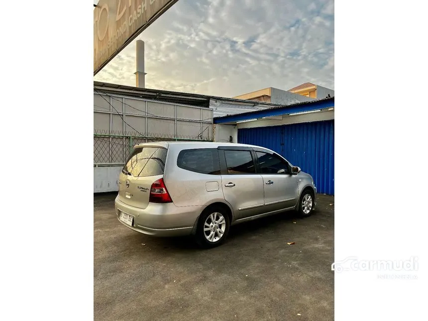 2012 Nissan Grand Livina XV MPV