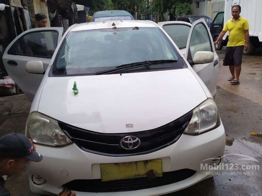  Jual  Mobil  Toyota Etios 2013 1 5 di DKI Jakarta Manual 