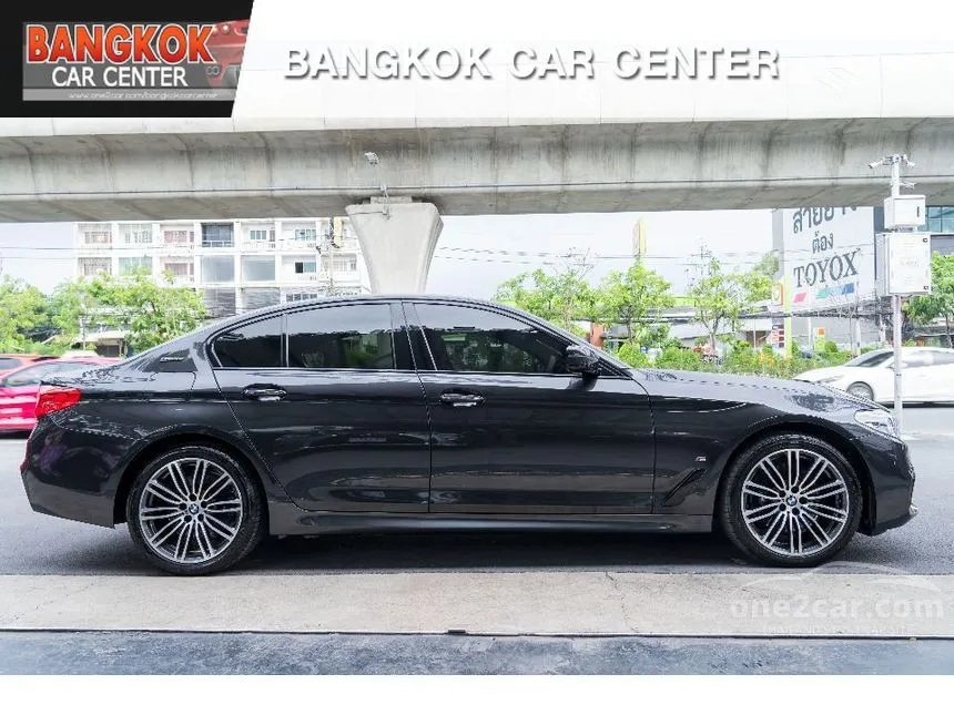2020 BMW 530e M Sport Sedan