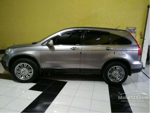 Mobil Bekas Baru dijual di Jawa-tengah Indonesia 