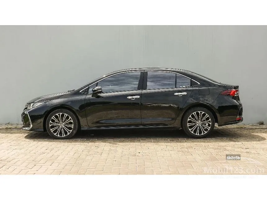 2021 Toyota Corolla Altis V Sedan