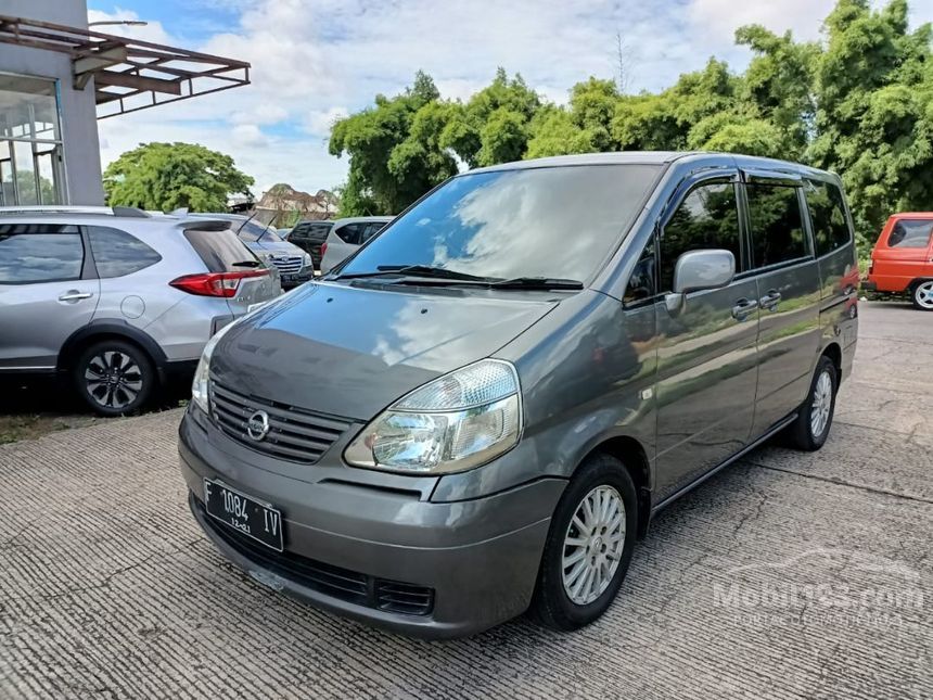 Nissan serena 2012