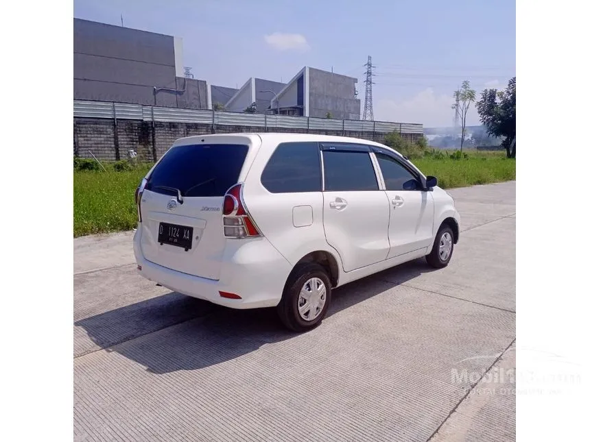 2014 Daihatsu Xenia D Standard MPV