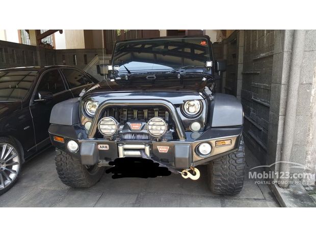 Jeep Wrangler Mobil Bekas Baru dijual di Indonesia 