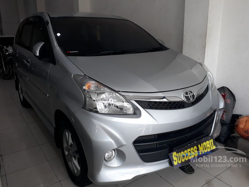 Jual Mobil  Toyota Avanza  2014 Veloz 1 5 di Jawa  Timur  