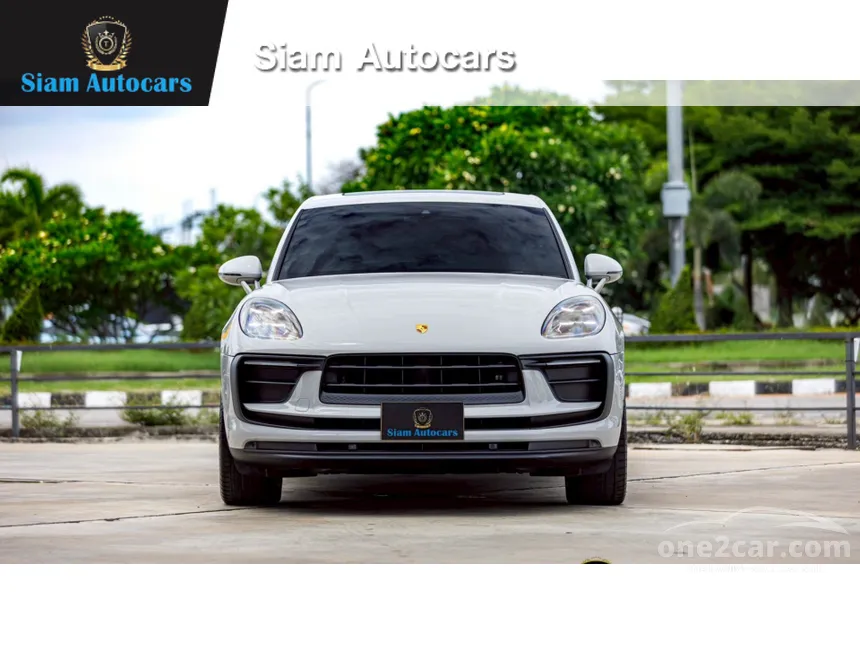 2022 Porsche MACAN SUV