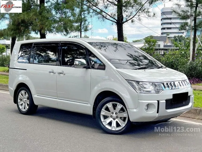 2015 Mitsubishi Delica Royal Van Wagon
