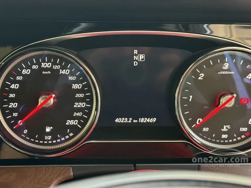 2016 Mercedes-Benz E220 d Exclusive Sedan