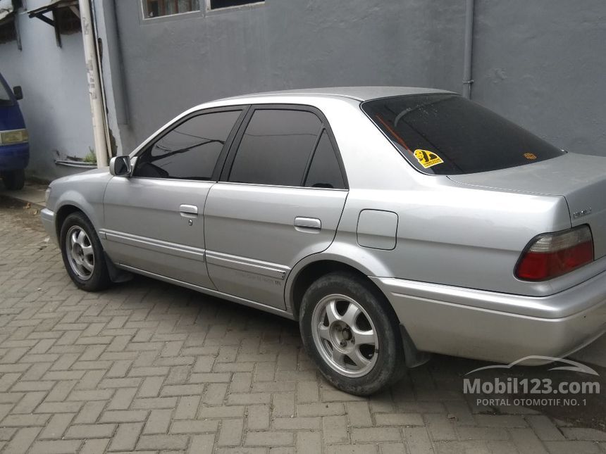 Jual Mobil Toyota Soluna 2000 GLi 1.5 di Banten Manual Sedan Silver Rp