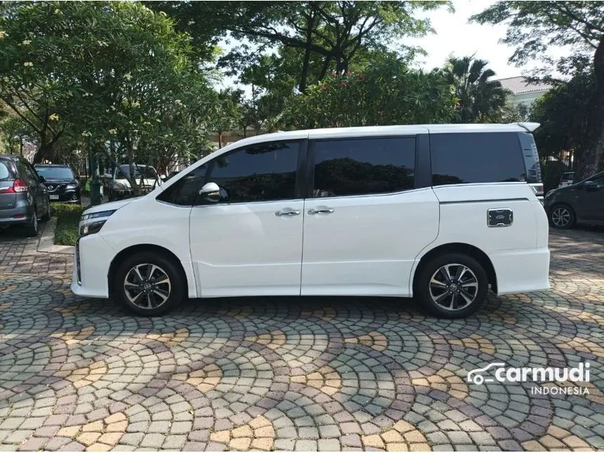 2020 Toyota Voxy Wagon