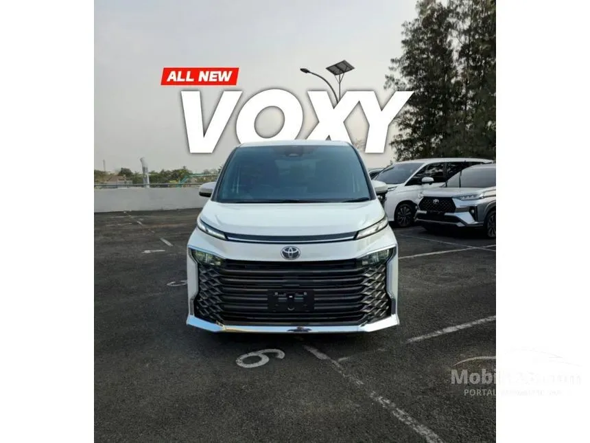 Jual Mobil Toyota Voxy 2023 2.0 di Jawa Barat Automatic Van Wagon Putih Rp 595.000.000