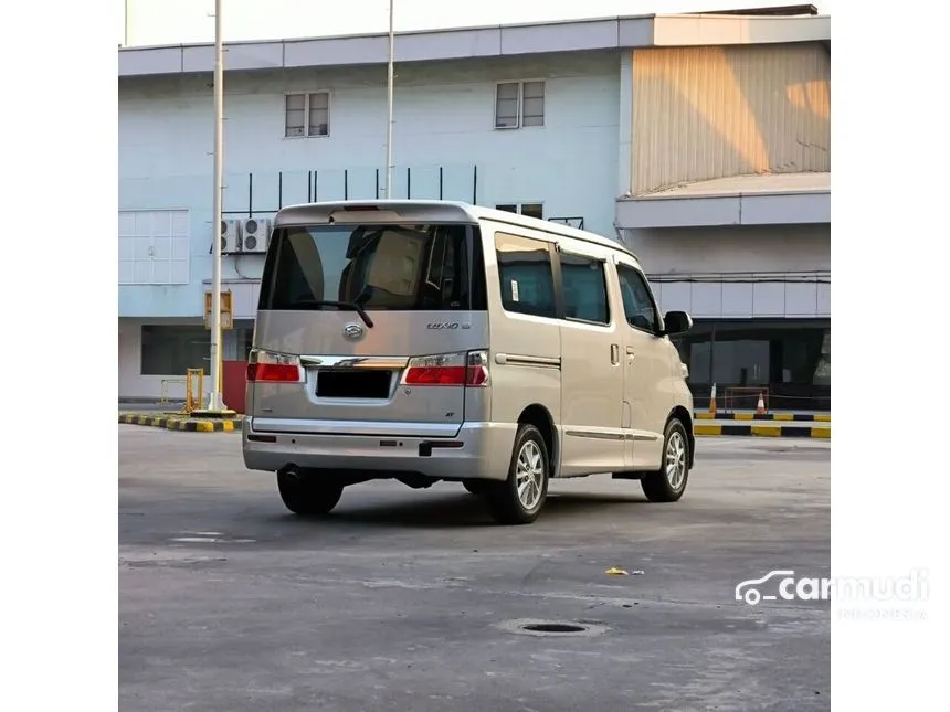 2022 Daihatsu Luxio X MPV