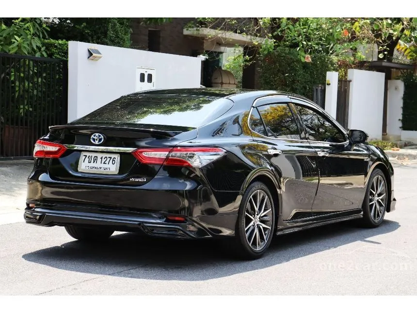 2019 Toyota CAMRY Hybrid Premium Sedan