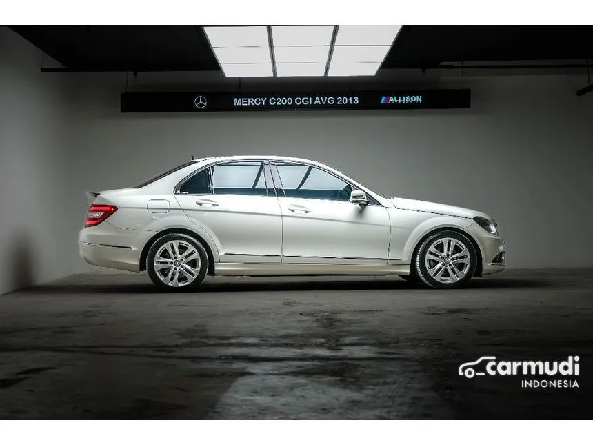 2013 Mercedes-Benz C200 CGI Avantgarde Sedan