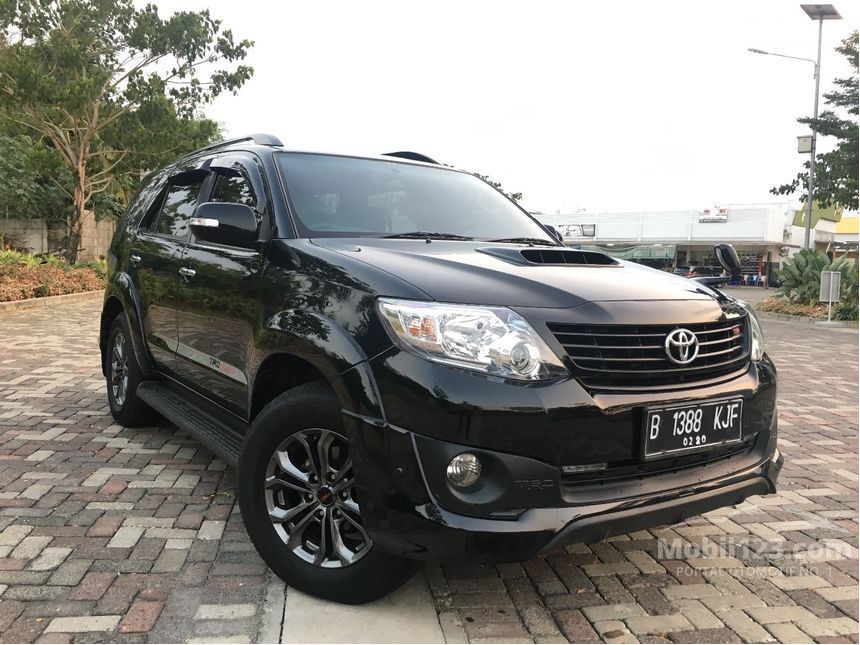 Jual Mobil  Toyota Fortuner  2021 G TRD 2 5 di Jawa Barat 