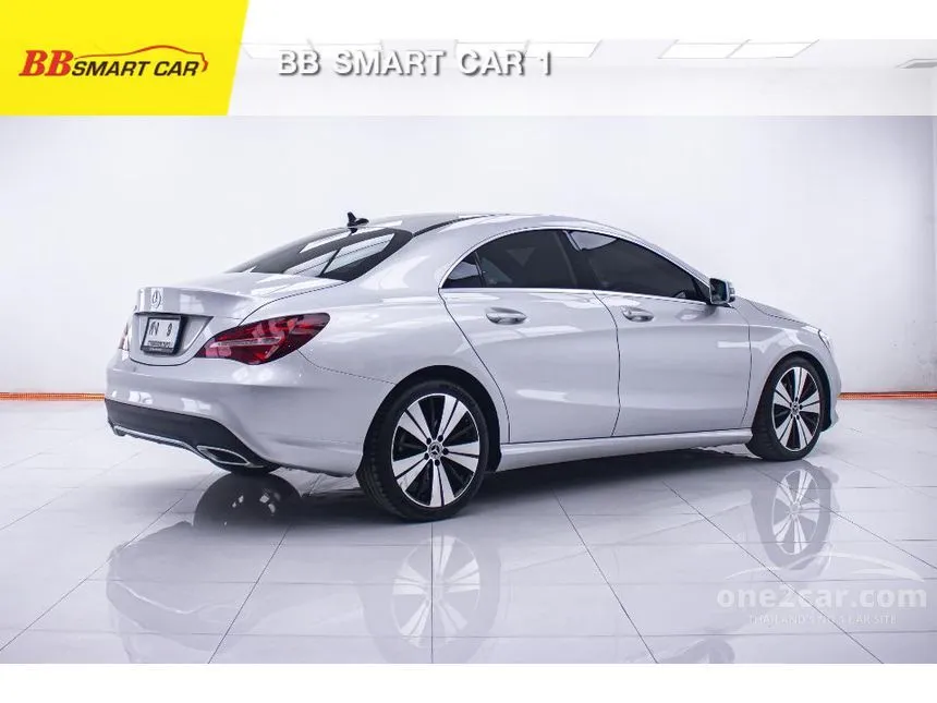 2015 Mercedes-Benz CLA200 Urban Coupe