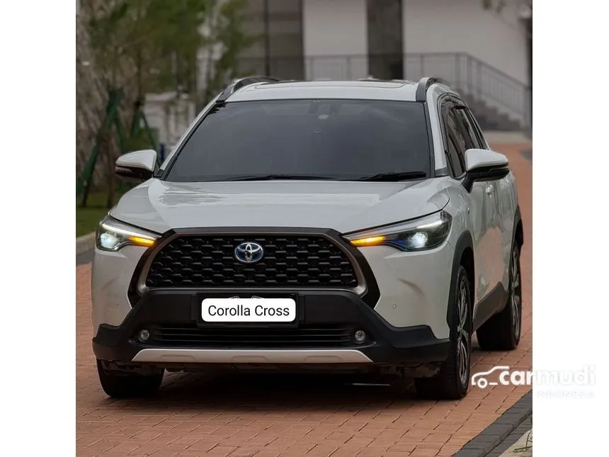 2022 Toyota Corolla Cross Hybrid SUV