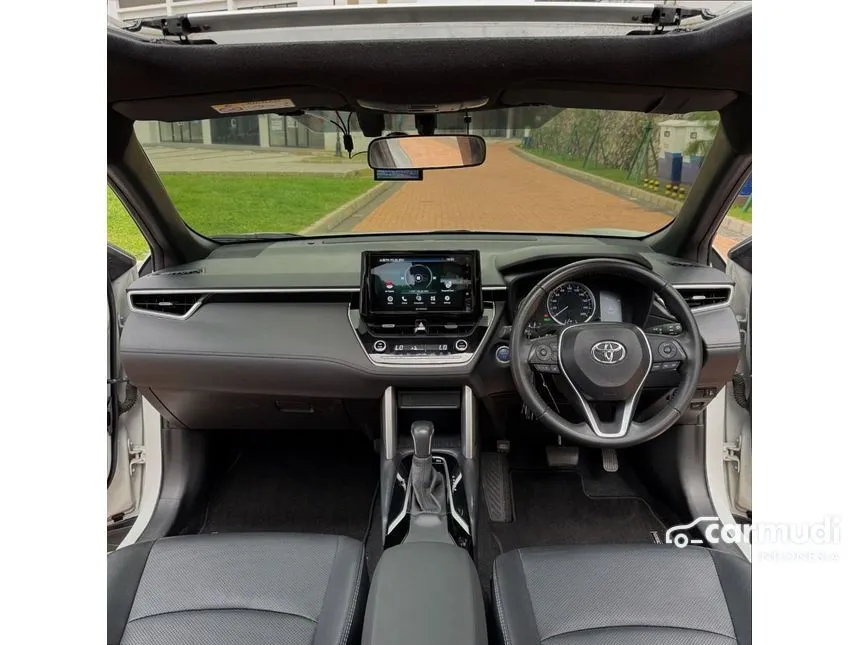 2022 Toyota Corolla Cross Hybrid SUV