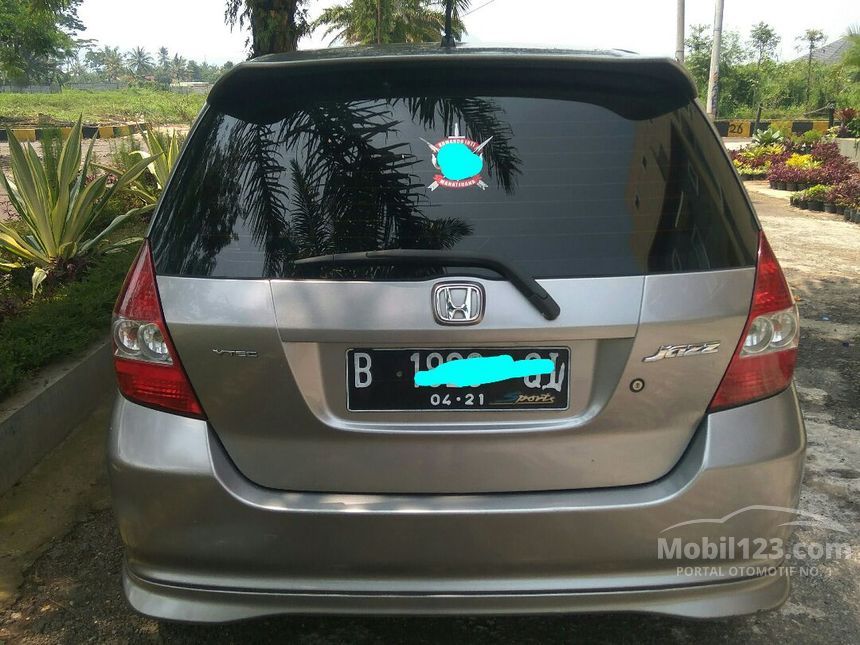 Jual Mobil  Honda Jazz  2006  VTEC  1 5 di Jawa Barat 