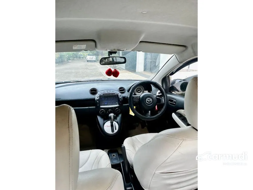 2011 Mazda 2 R Hatchback