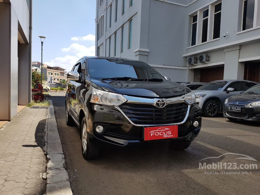 Toyota Avanza G AT 2015: Kendaraan Keluarga Ikonik yang Tetap Relevan