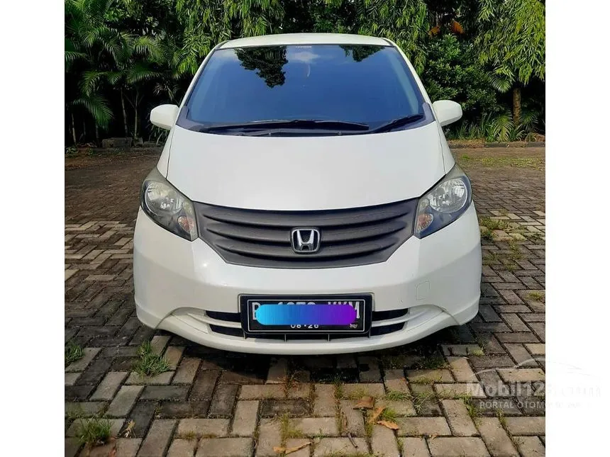 Jual Mobil Honda Freed 2011 1.5 1.5 di Jawa Barat Automatic MPV Putih Rp 133.000.000