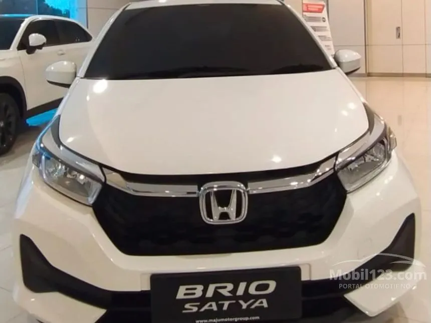 Jual Mobil Honda Brio 2024 E Satya 1.2 di DKI Jakarta Automatic Hatchback Putih Rp 198.300.000