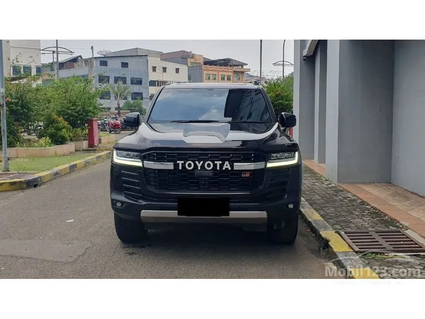 2023 Toyota Land Cruiser 300 GR-S SUV