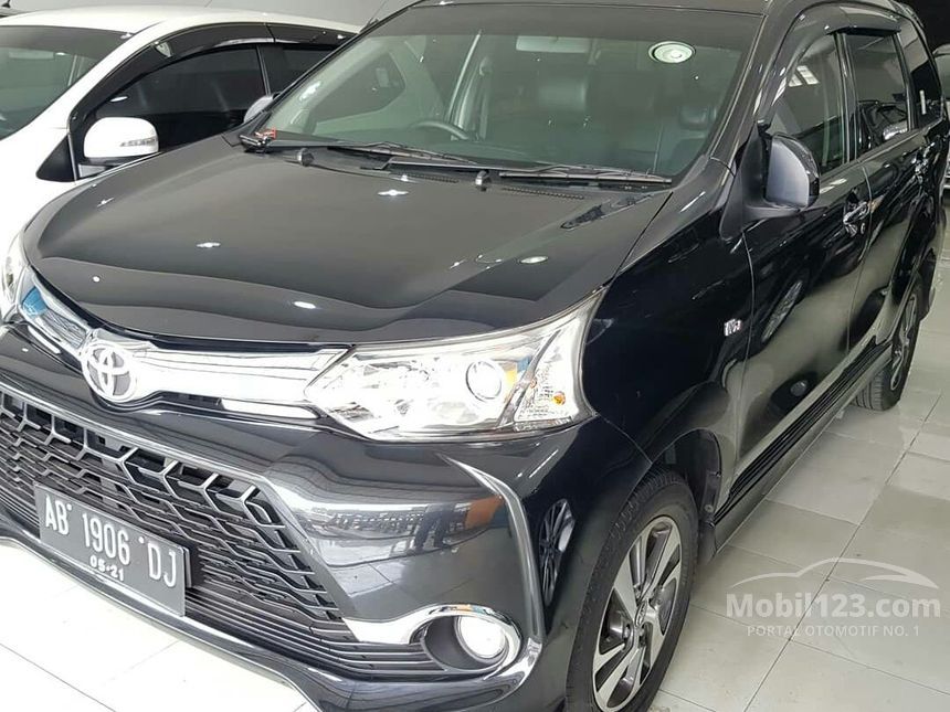 Jual Mobil  Toyota Avanza  2021 Veloz 1 5 di Yogyakarta  