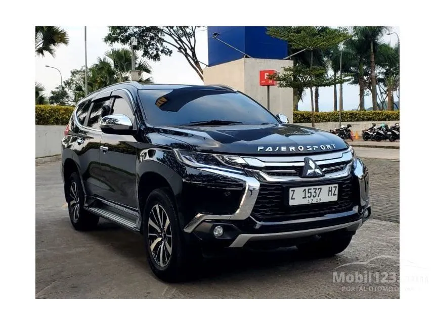 2019 Mitsubishi Pajero Sport Dakar 4X2 SUV