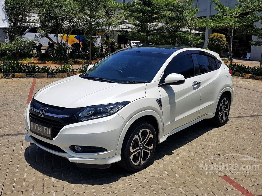 Jual Mobil Honda Hr V 2018 Prestige 1 8 Di Jawa Barat Automatic Suv Putih Rp 350 000 000 7152643 Mobil123 Com