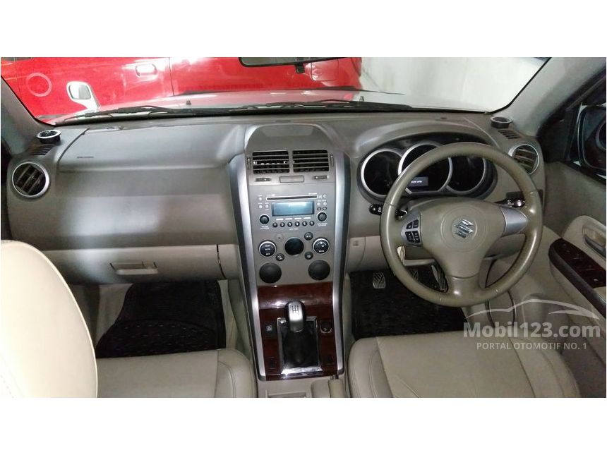 Jual Mobil  Suzuki  Grand  Vitara  2009 JLX 2 0 di Jawa  Timur  