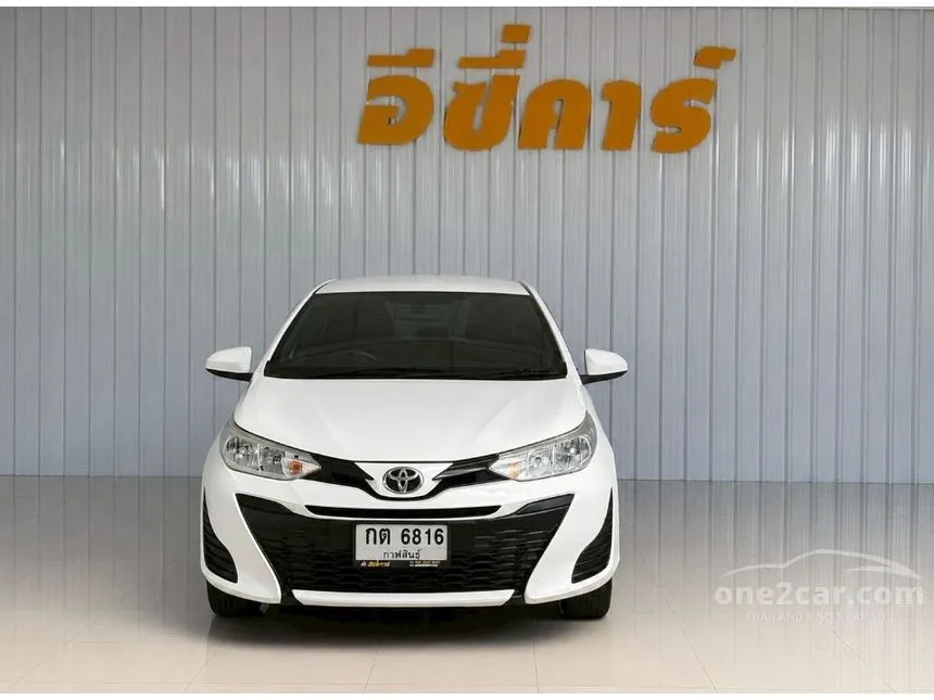 2018 Toyota YARIS J Hatchback