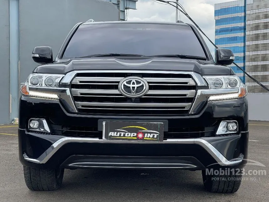 Jual Mobil Toyota Land Cruiser 2017 200 VX