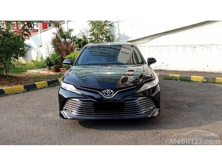 Jual Mobil Toyota Camry Hybrid 2019 HV 2.5 di DKI Jakarta Automatic Sedan Hitam Rp 455.000.000