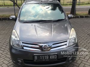 Nissan Grand Livina Ultimate Mobil bekas dijual di 