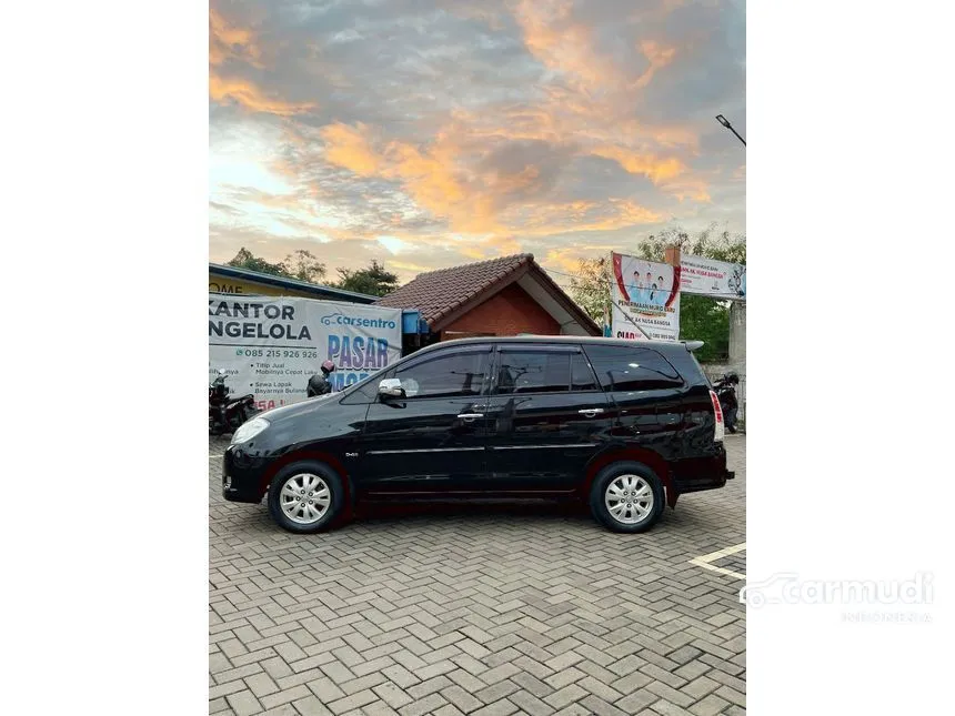 2011 Toyota Kijang Innova V MPV